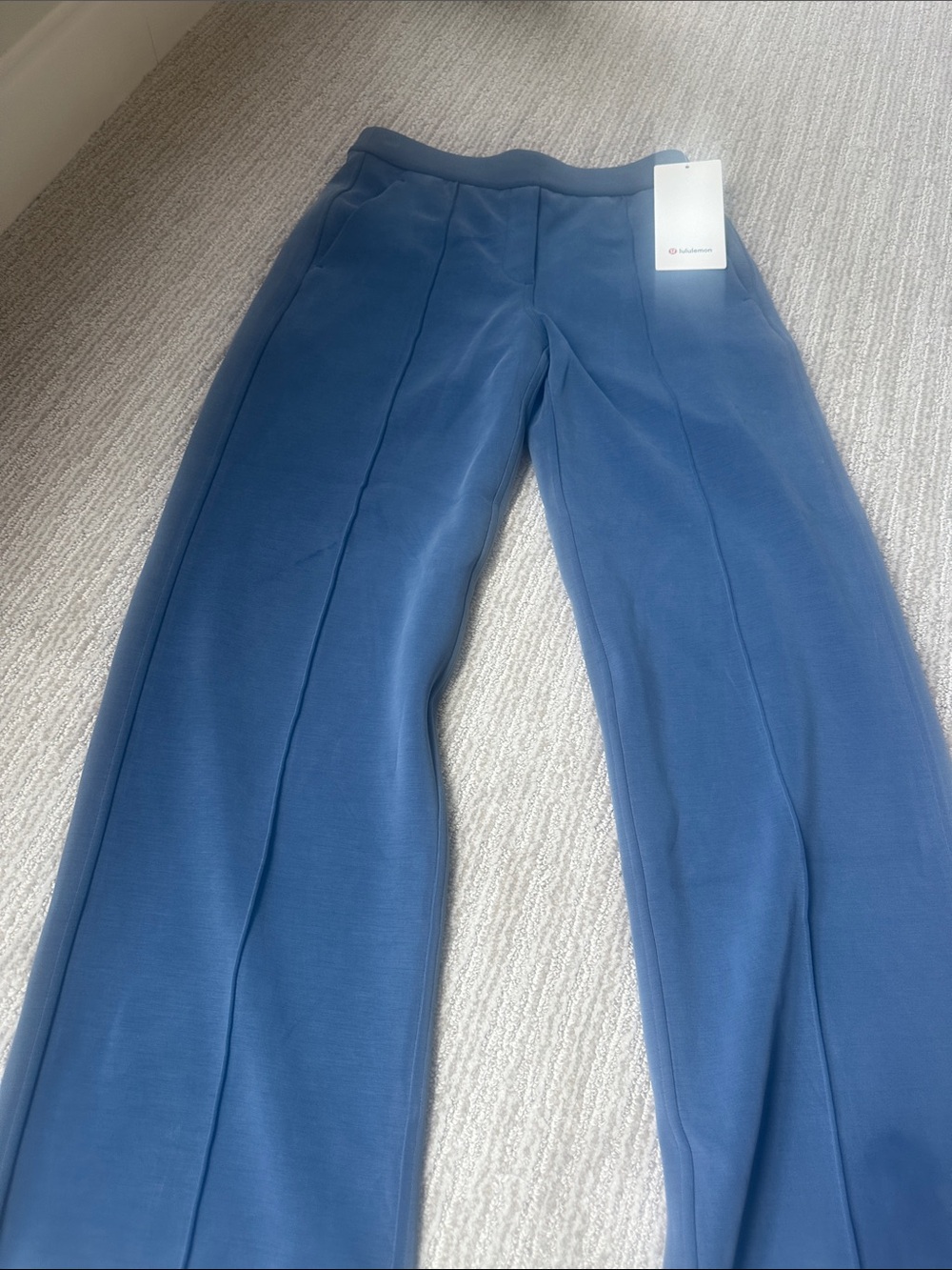 Lululemon softstreme pintuck Mid-rise pant